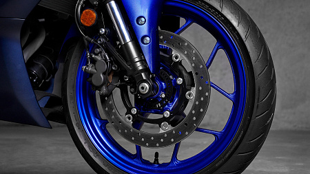 Мотоцикл Yamaha R3